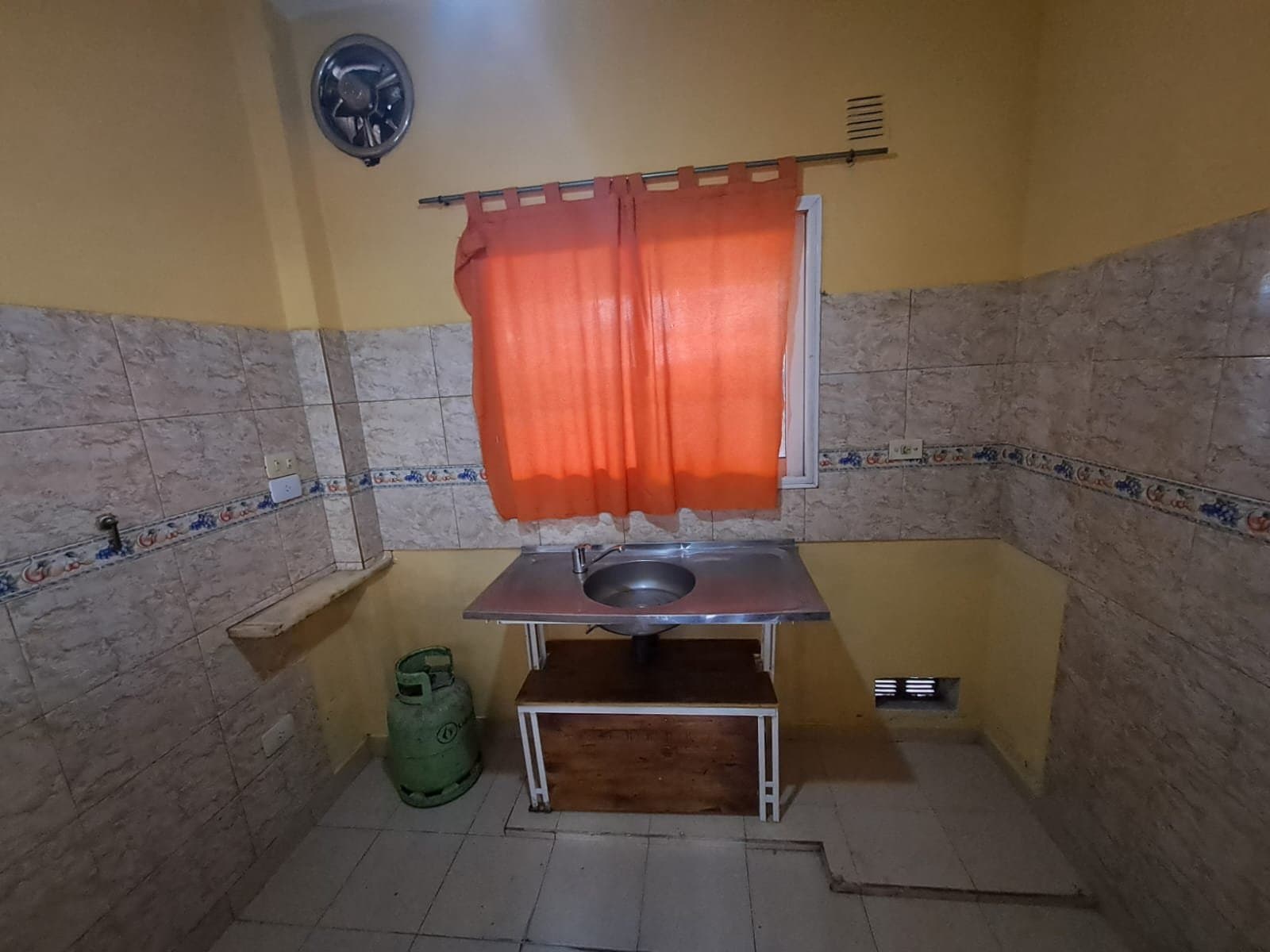 VENTA- CASA DE 10 AMBIENTES, GREGORIO DE LAFERRERE — foto 15