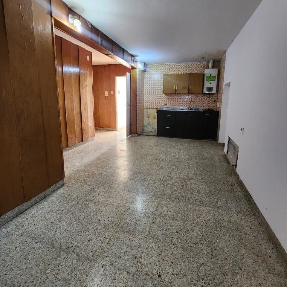 CASA AL FRENTE CON COCHERA — foto 11
