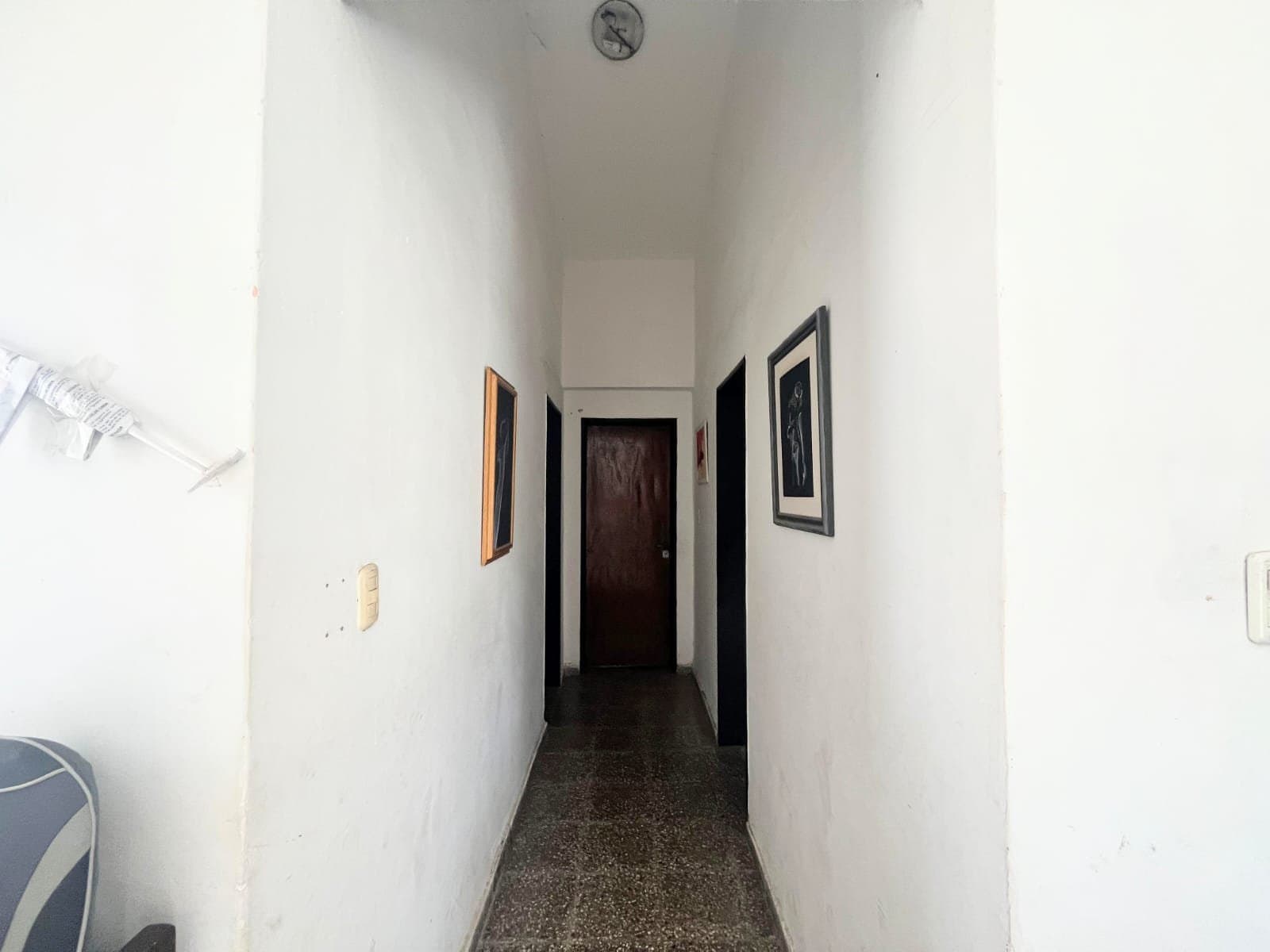 VENDO GRAN CASA BARRIO COLON — foto 13
