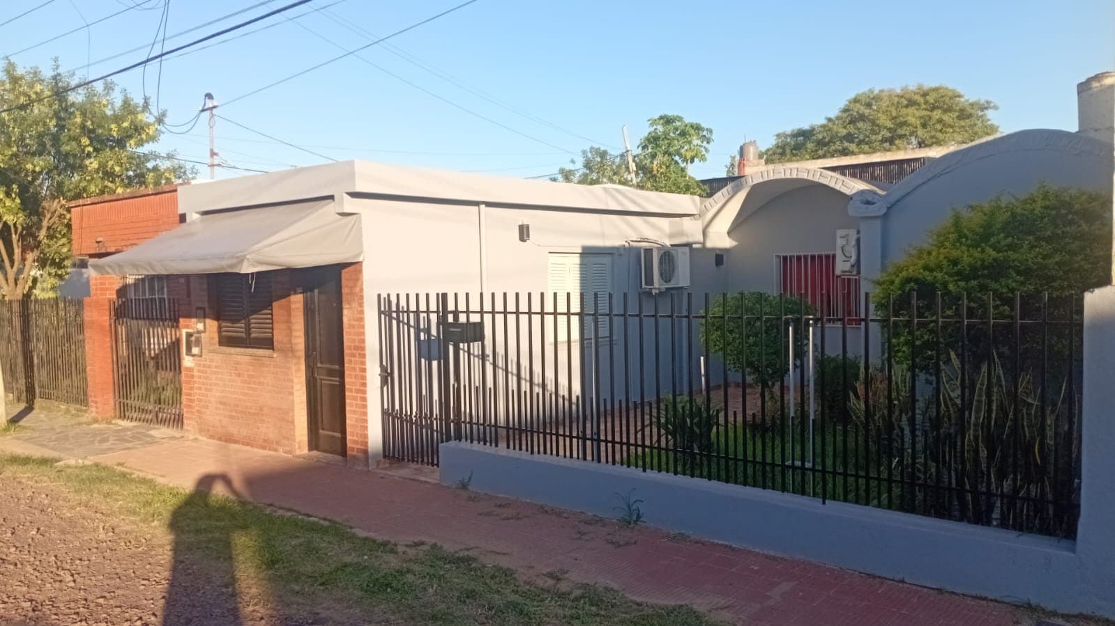 CASA CON LOCAL habilitado lote propio — foto 2