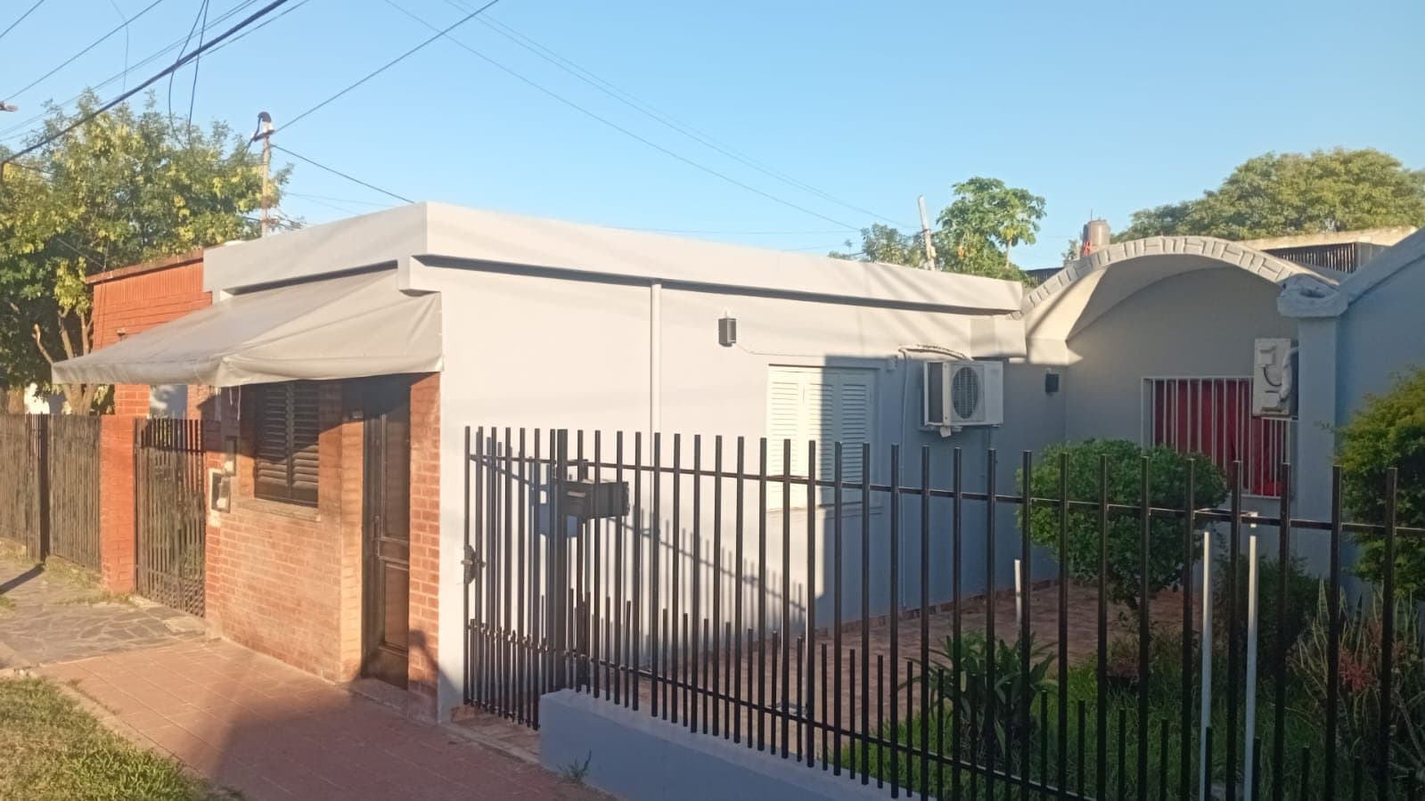 CASA CON LOCAL habilitado lote propio — foto 1