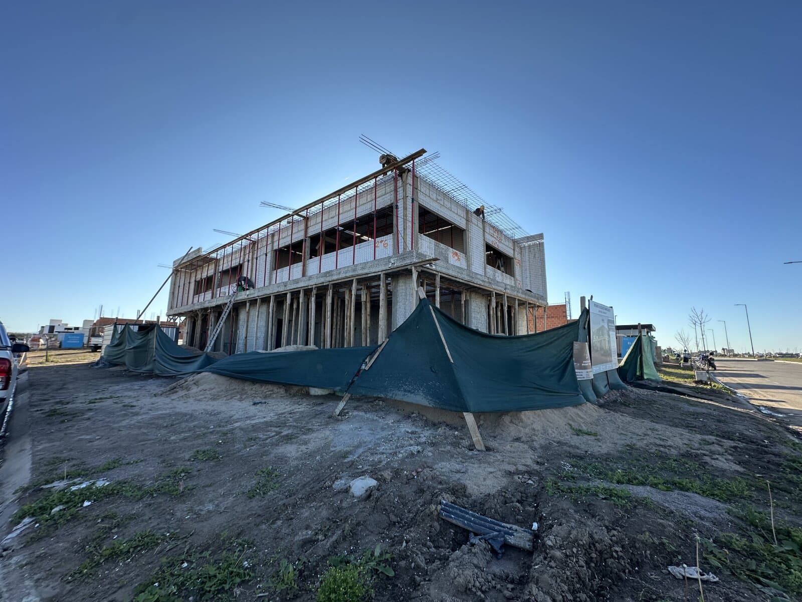 OPORTUNIDAD Local comercial en Pozo — foto 1