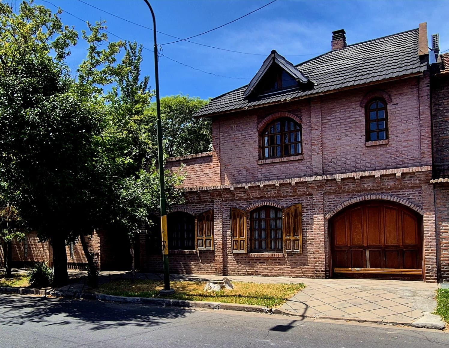 Ituzaingo super residencial Chalet en Venta — foto 1
