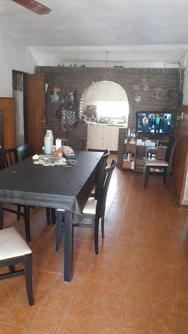 Funes. Casa Florencio Varela 1954, 3 Dormitorios — foto 8