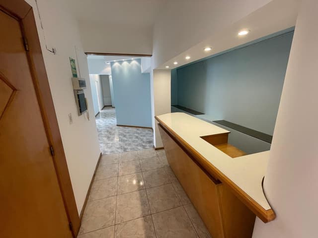 VENTA | Centro | Of. Coorpo | 3 Privados | 100 m2 | Ideal Consultorios, Estudios, Estéticas | Renta 6% Anual USD