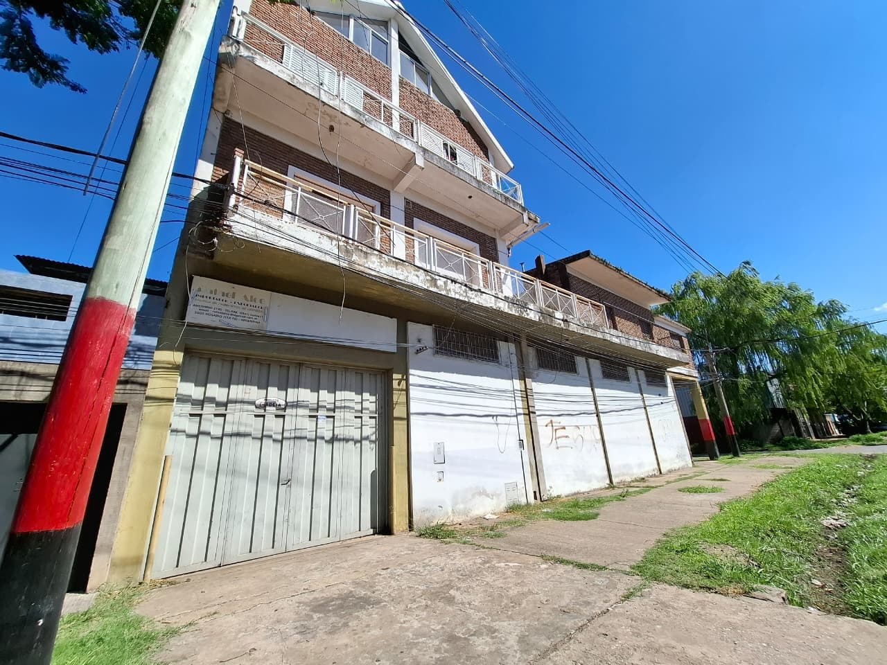 Galpon en esquina, Venta y alquiler — foto 1
