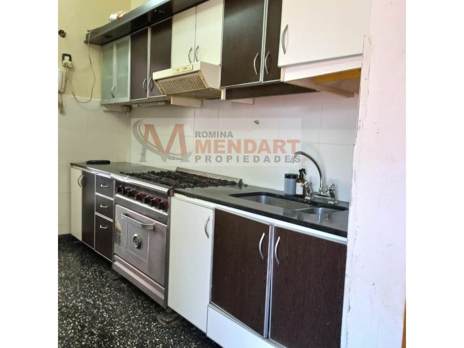 VENTA CASA 4 AMBIENTES, CASTELAR NORTE — foto 2