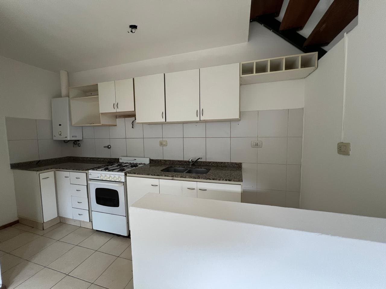 DEPARTAMENTO DE PASILLO EN ECHESORTU DE 2 DORMITORIOS — foto 9