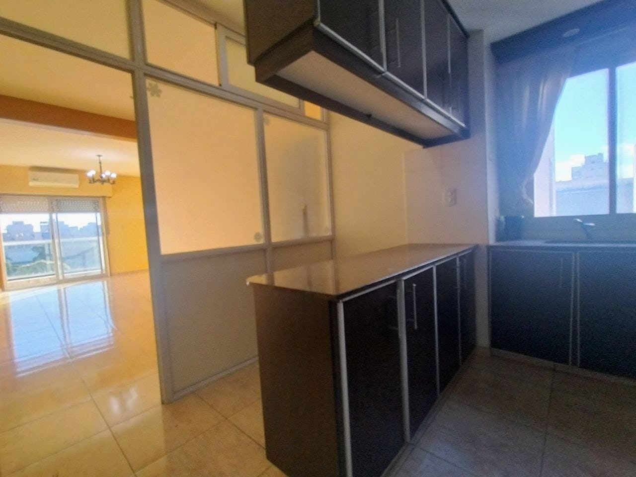 Departamento Monoambiente dividido, APTO PROFESIONAL.- Moron .- — foto 14