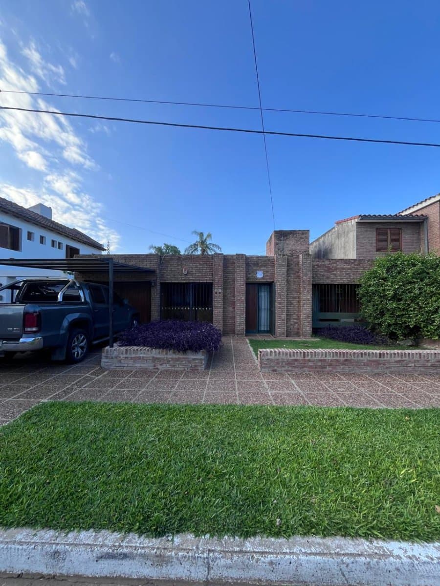 VENTA CASA 3 DORMITORIOS TABLADA PARK — foto 1