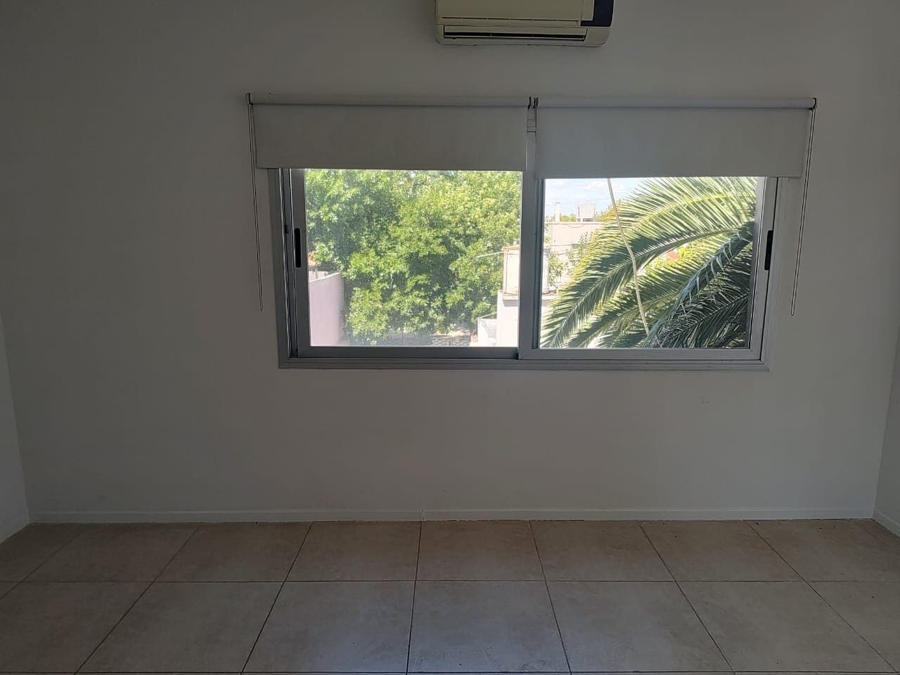 MONOAMBIENTE EN ITUZAINGO SÓLO APTO USO PROFESIONAL — foto 4