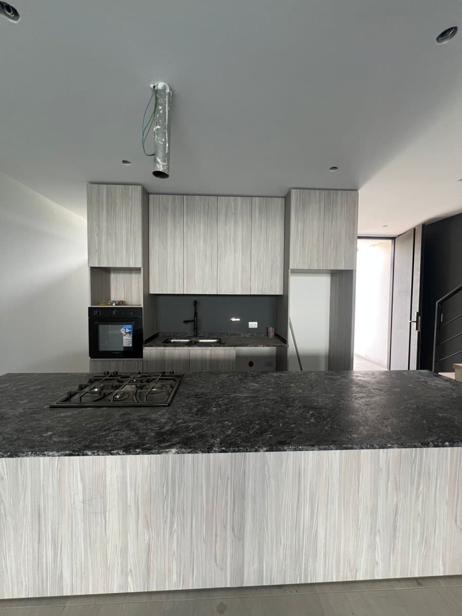 Duplex 3 dormitorios en venta a estrenar en Nobu Town — foto 3