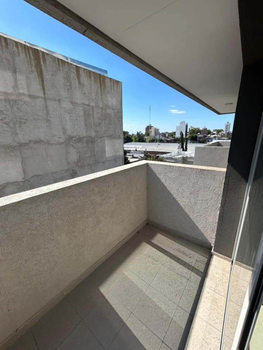 SANCHEZ DE TRIANA 807 ESQ. CORDOBA MONOAMBIENTE — foto 4