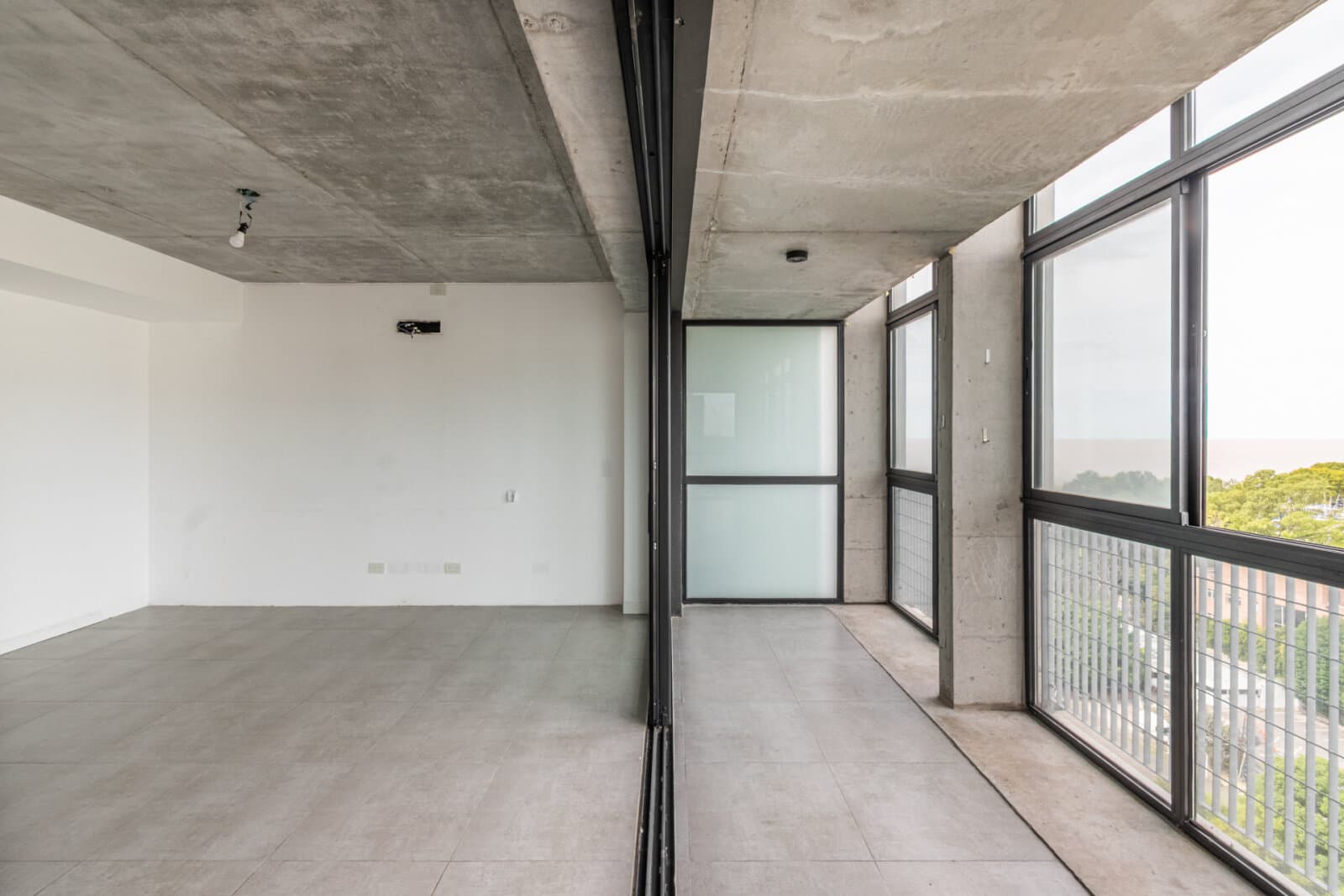 Dúplex 4 ambientes. Terraza con jacuzzi. 2 cocheras. Amenities premium. Olivos. — foto 15