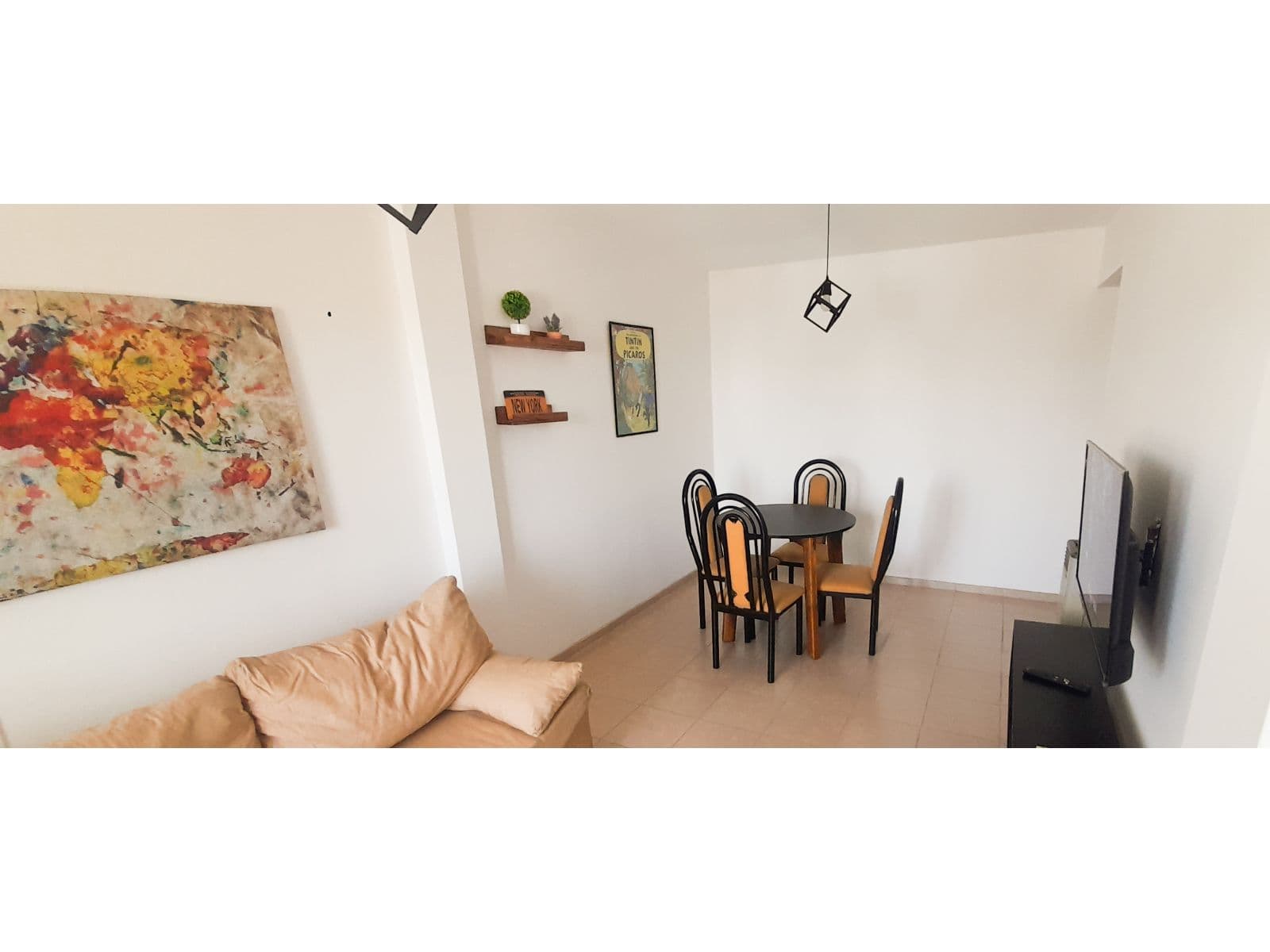Un dormitorio, muy amplio con balcón, ventilación cruzada — foto 3