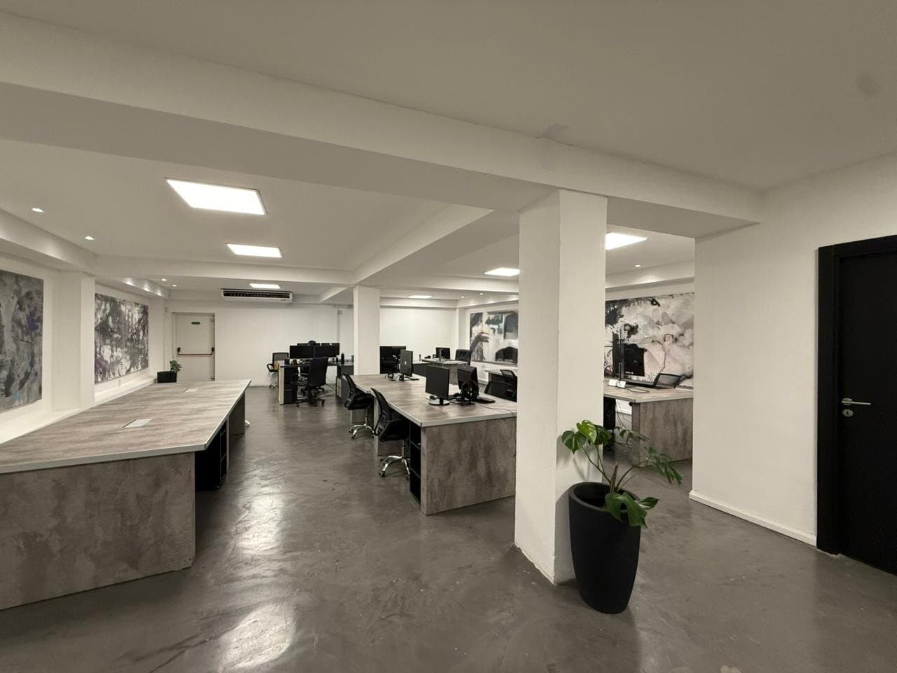 Excelentes Oficinas en Venta - Barrio Las Palmas — foto 4