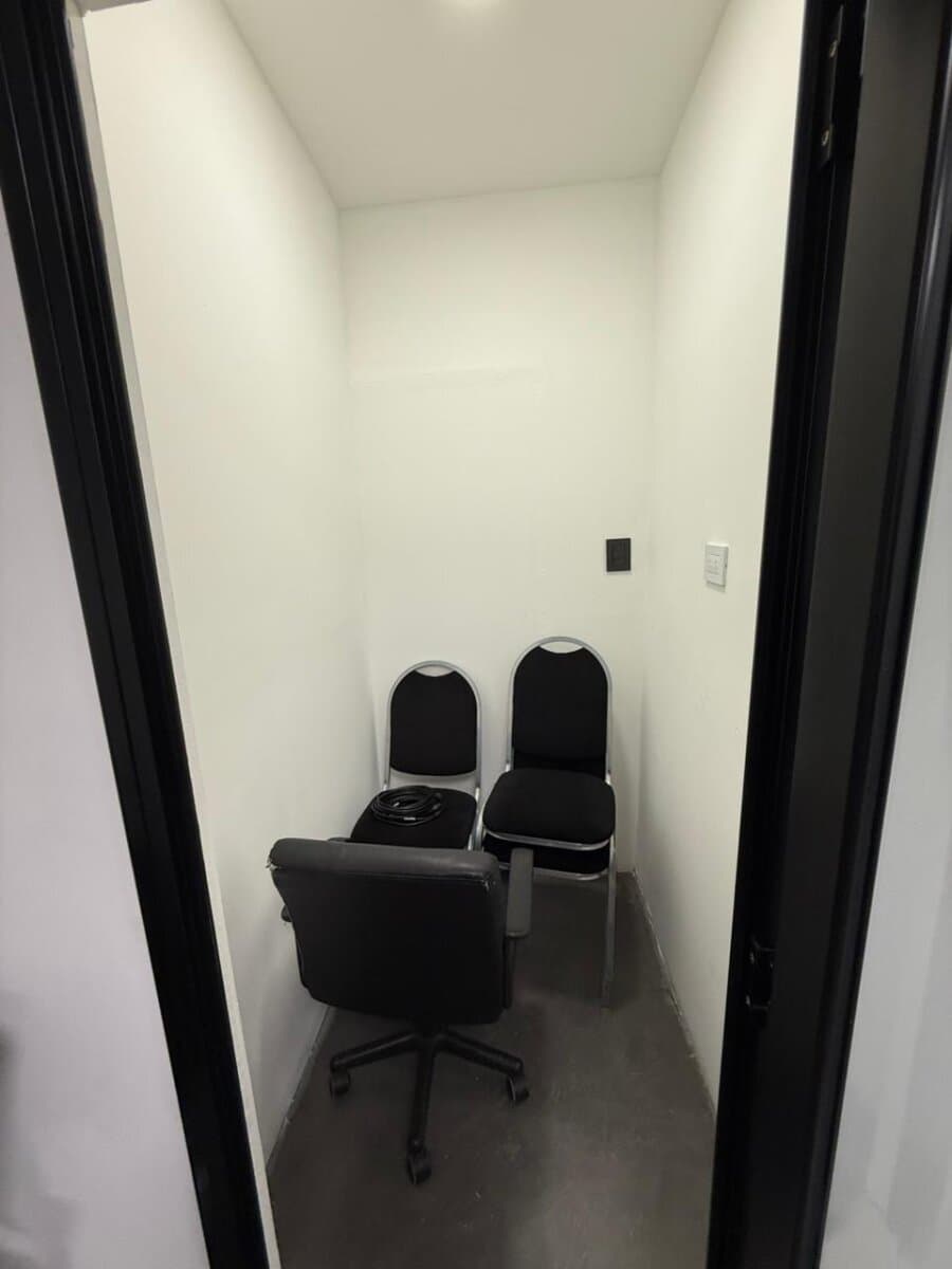 Excelentes Oficinas en Venta - Barrio Las Palmas — foto 10