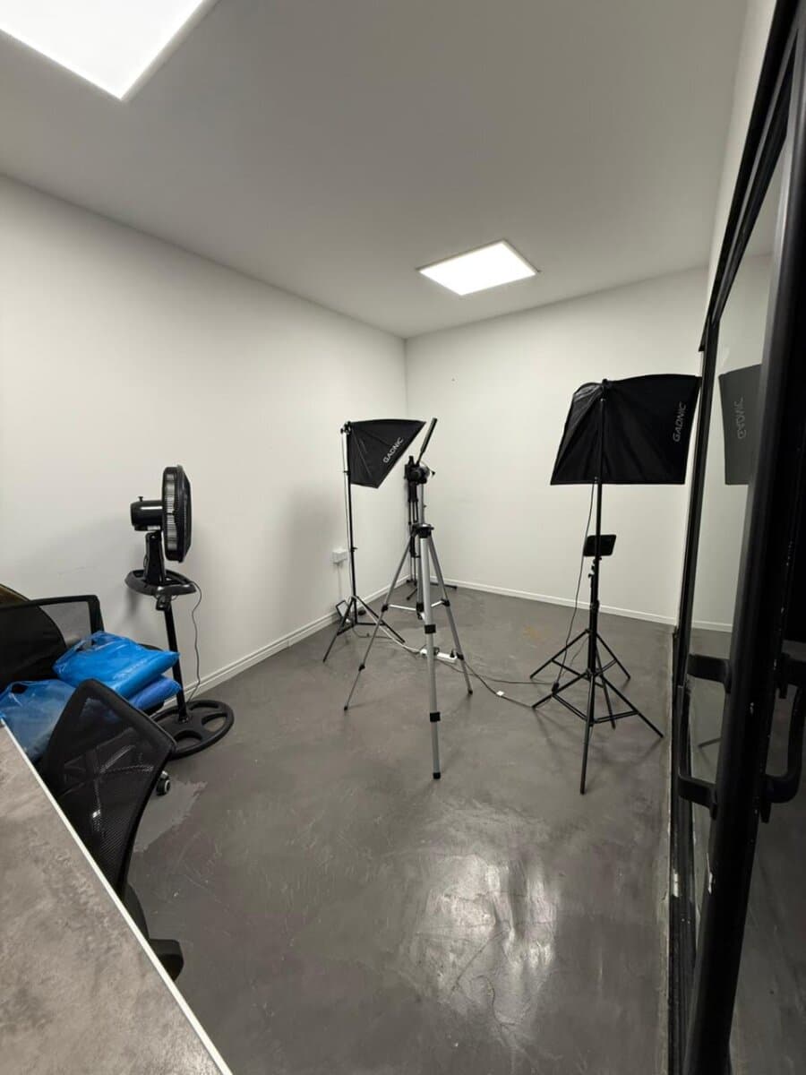 Excelentes Oficinas en Venta - Barrio Las Palmas — foto 14