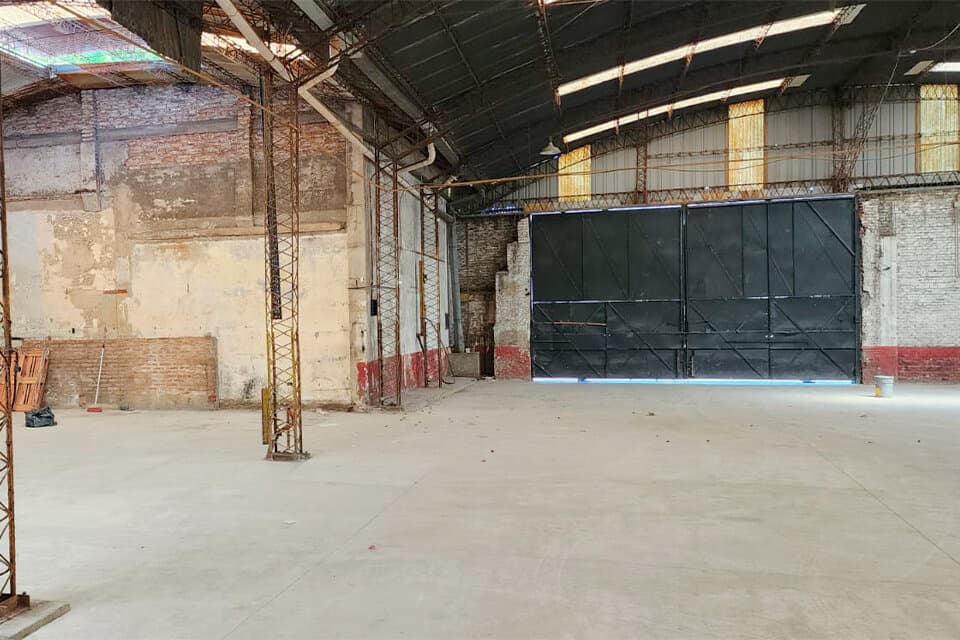 AMPLIO GALPÓN COMERCIAL NECOCHEA 3329 — foto 4