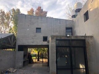 FUNES. ALQUILER CASA 1 DORM MAS COMODIN.PILETA — foto 1