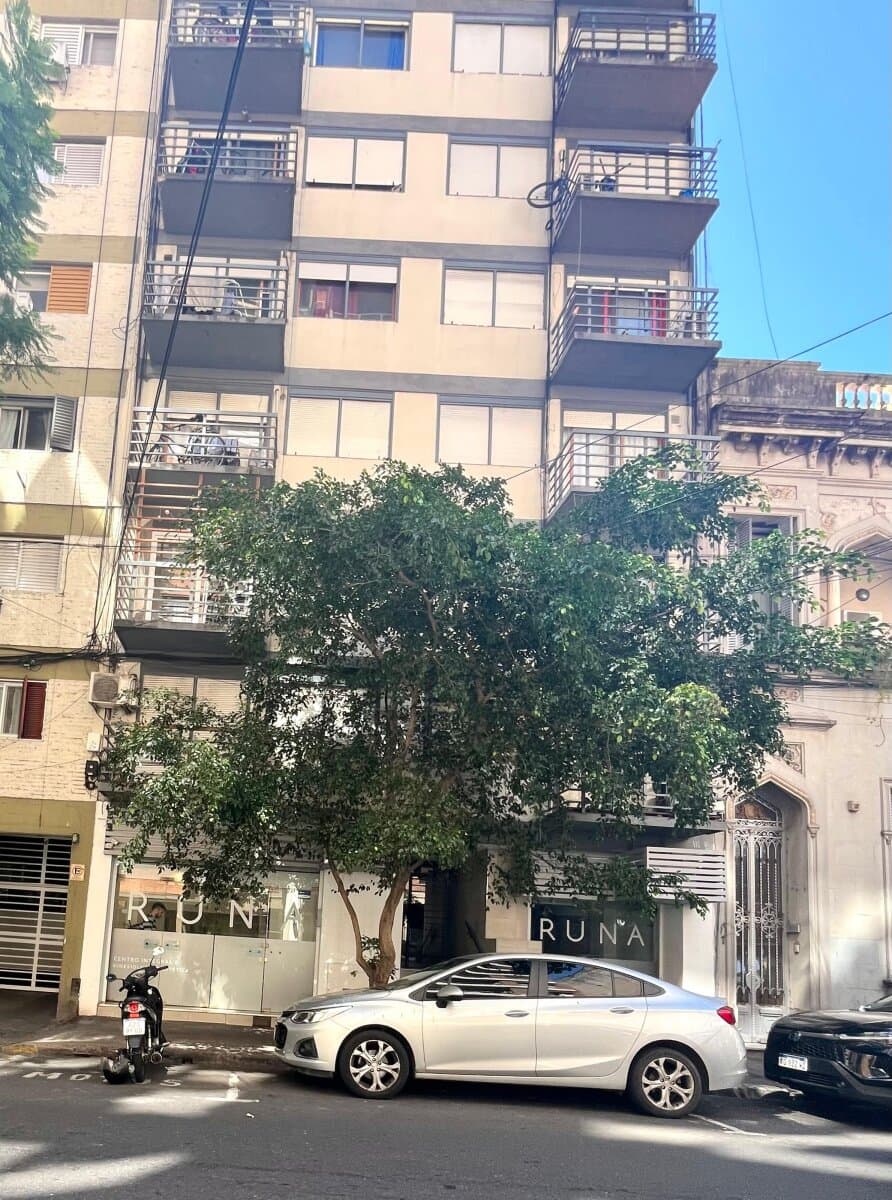 Local - Urquiza 2034 — foto 1