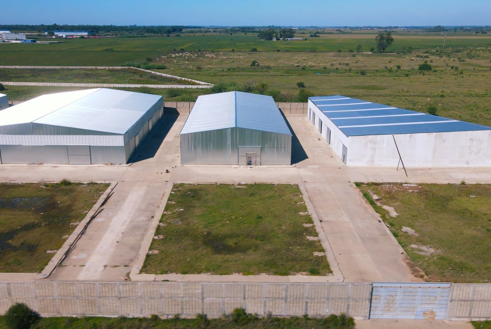 Centro Logístico 10.500 m2 - Autopista a Buenos Aires Km 3 — foto 2