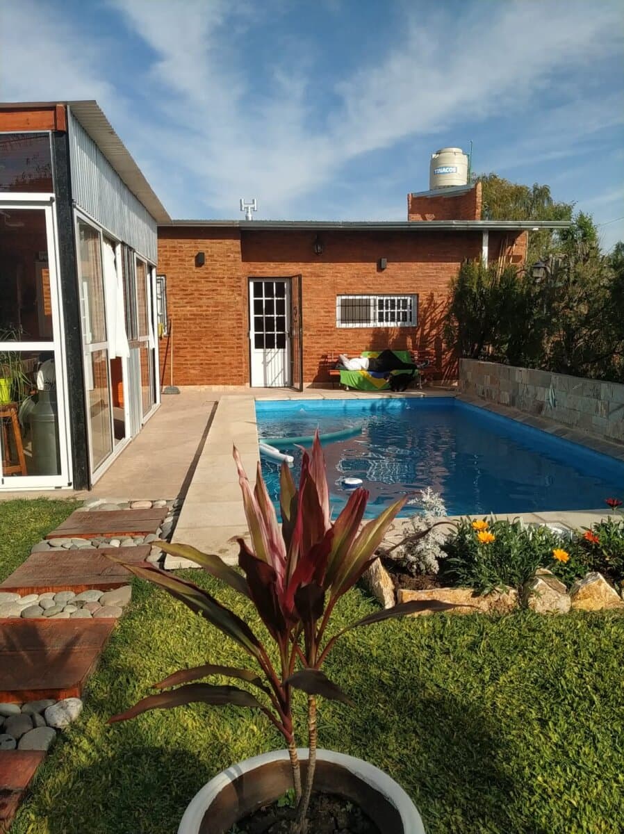 VENDE CASA EN ALVEAR — foto 1