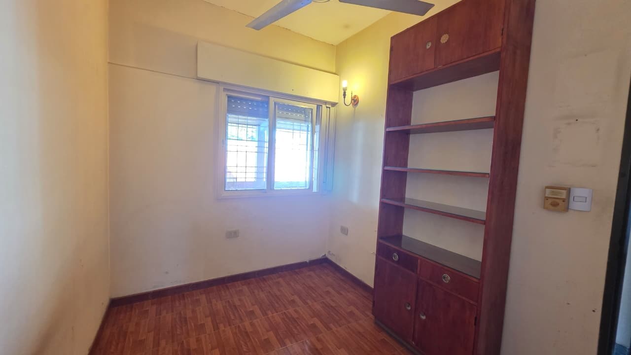 CASA 4 AMBIENTES EN VENTA EN CASTELAR NORTE — foto 13