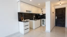 UN DORMITORIO CON AMENITIES