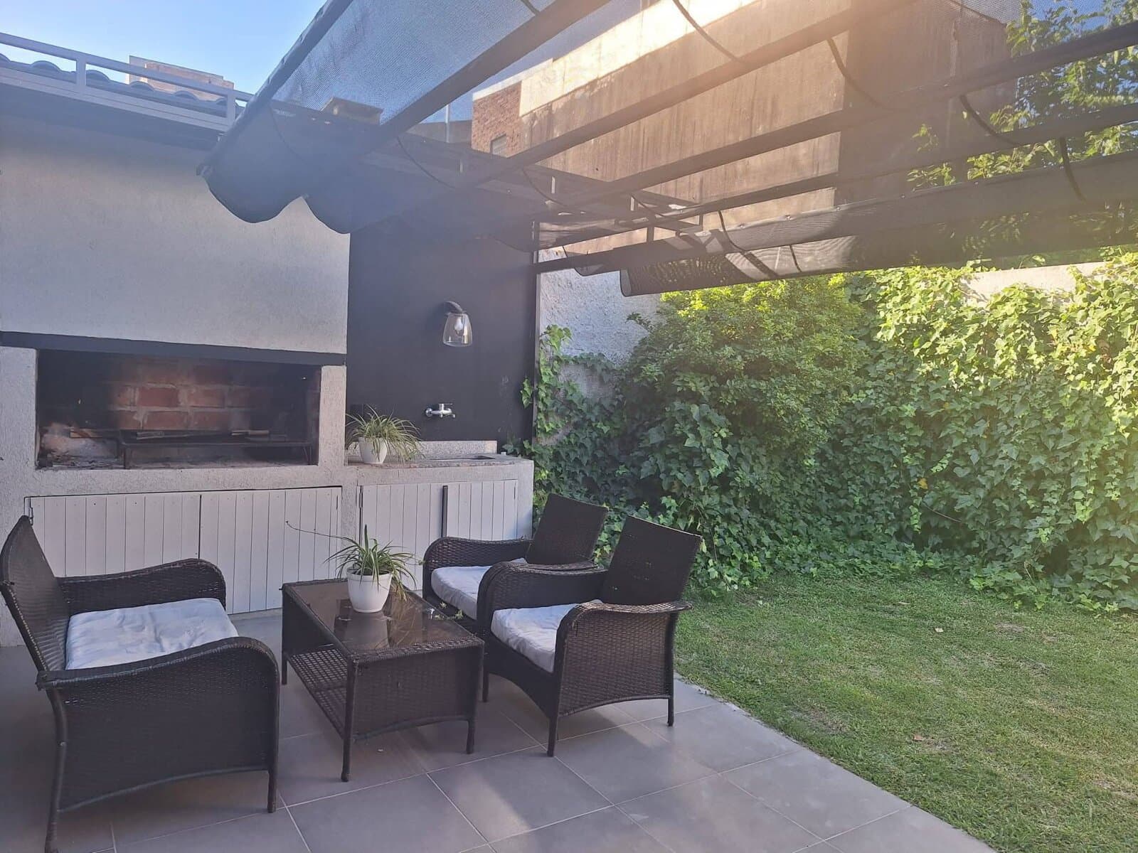 CASA DE 2 DORMITORIOS BARRIO SARMIENTO — foto 12