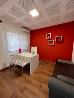CONSULTORIOS OFICINAS AV. FRANCIA Y PELLEGRINI