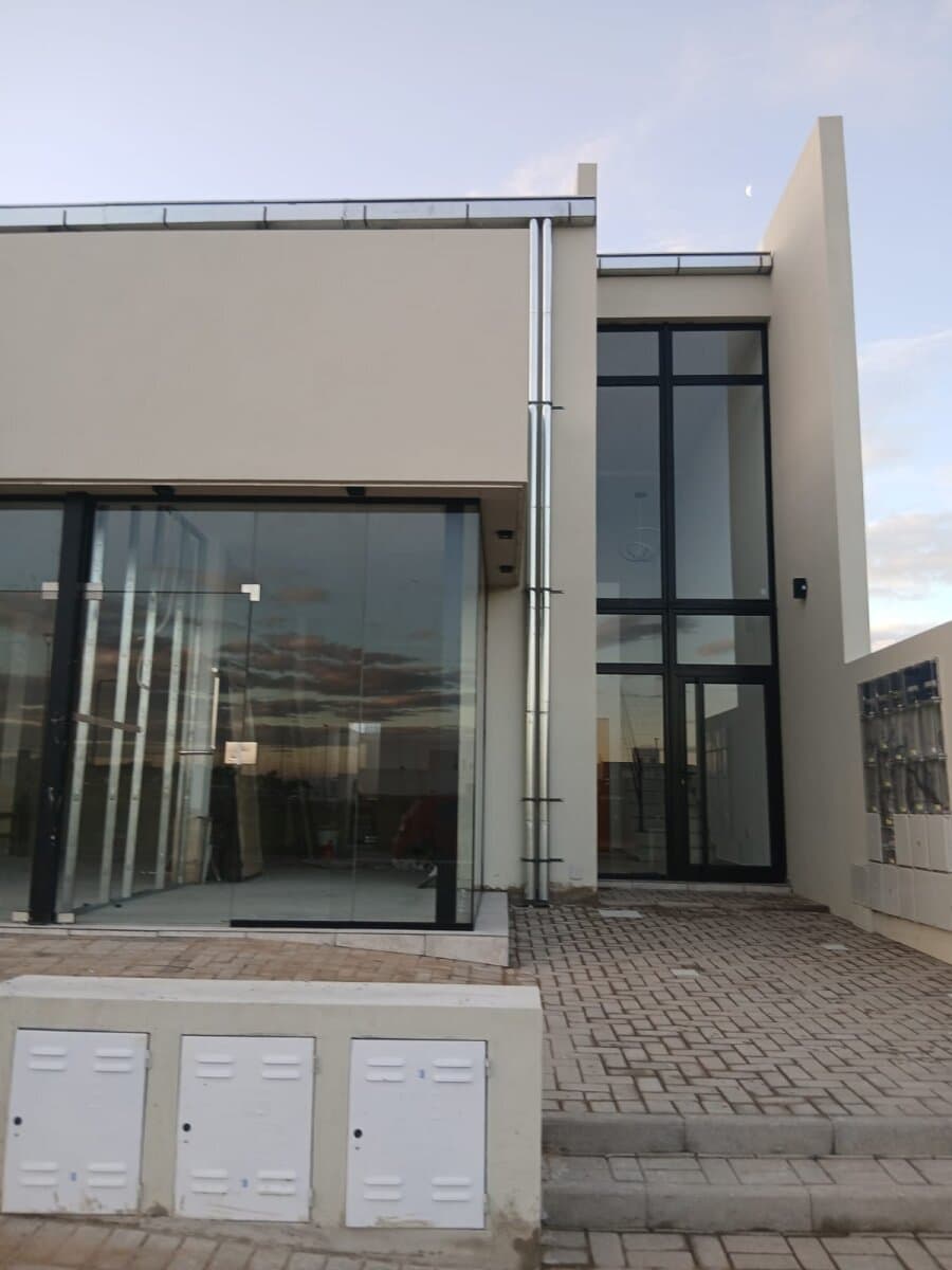 ALQUILER OFICINA COMERCIAL DOCTA ETAPA 3 — foto 1