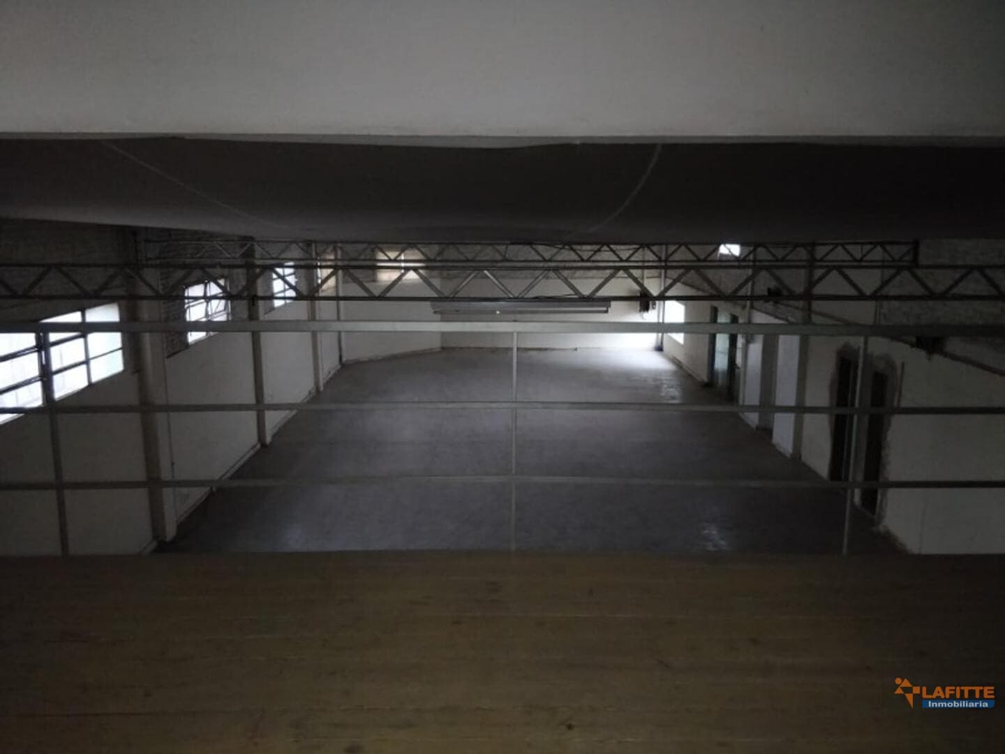 GALPÓN EN ALQUILER PRÓXIMO A COSTANERA — foto 9
