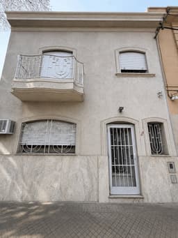 IRIONDO 2120 CASA AL FRENTE