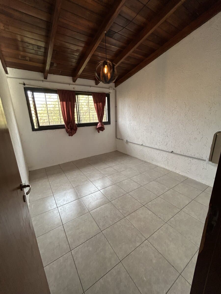 Casa en Venta de 2 Dormitorios en Lomas del Chañar, Río Ceballos — foto 8