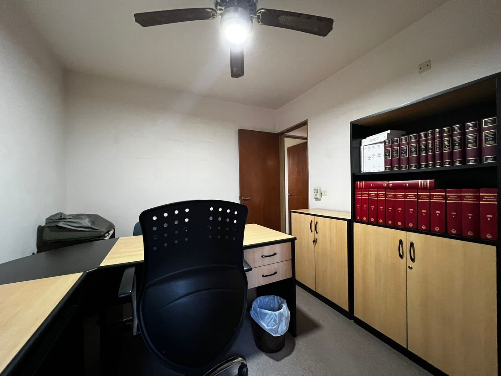 DEPARTAMENTO EN VENTA DE 2 DORMITORIOS EN ALBERDI APTO PROFESIONAL — foto 14