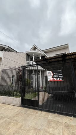 Venta Casa 4 ambientes con cochera en San Justo
