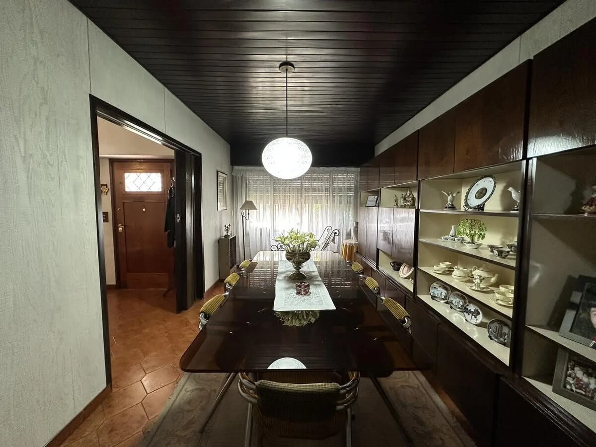 CASA CON FONDO LIBRE Y PILETA — foto 8