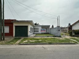 CASA CON GARAJE ¡APTO CRÉDITO!