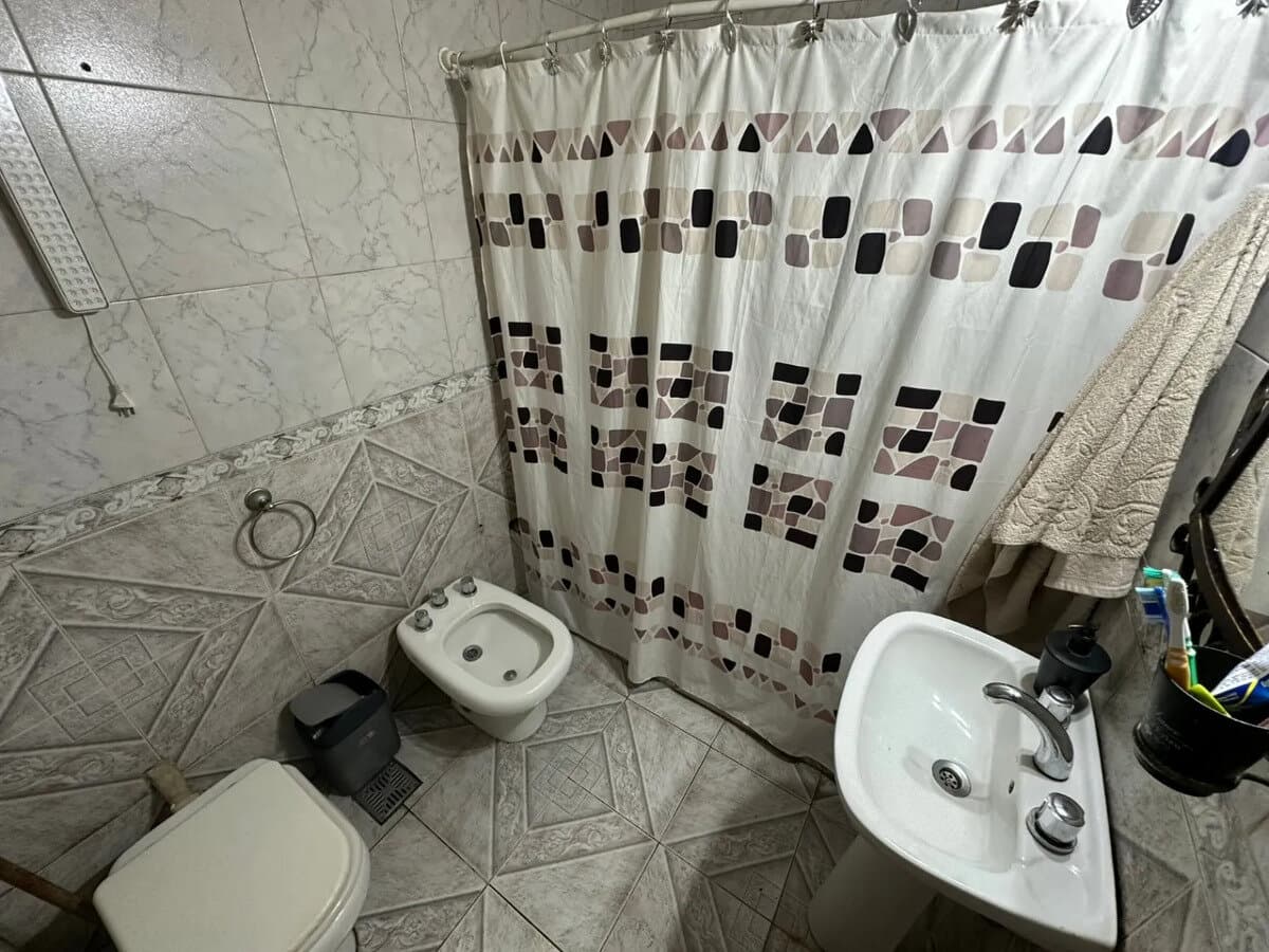 CASA CON GARAJE — foto 9
