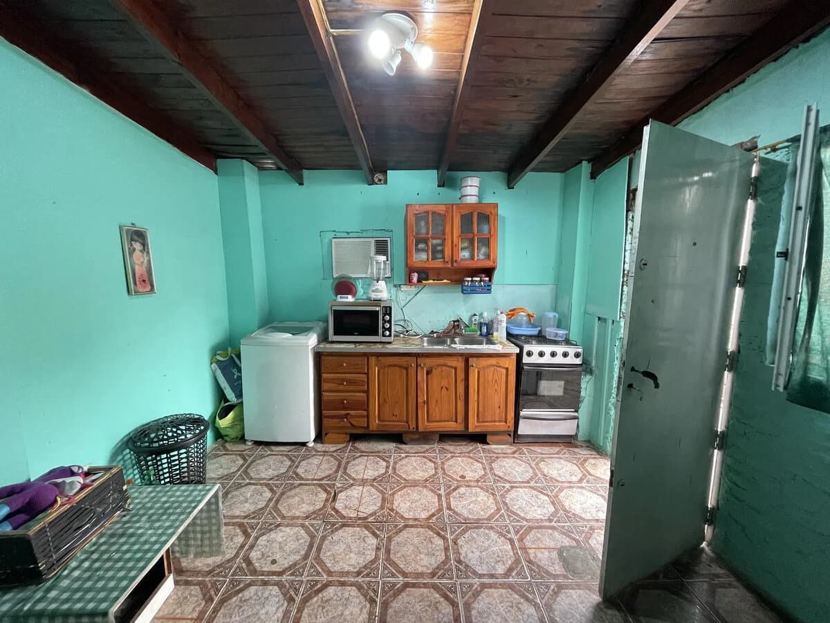 CASA CON COCHERA — foto 10