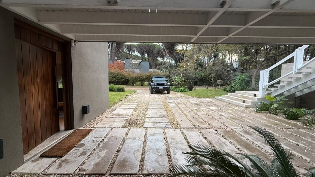 Casa en Venta Carilo Urraca y Av Constancia — foto 4