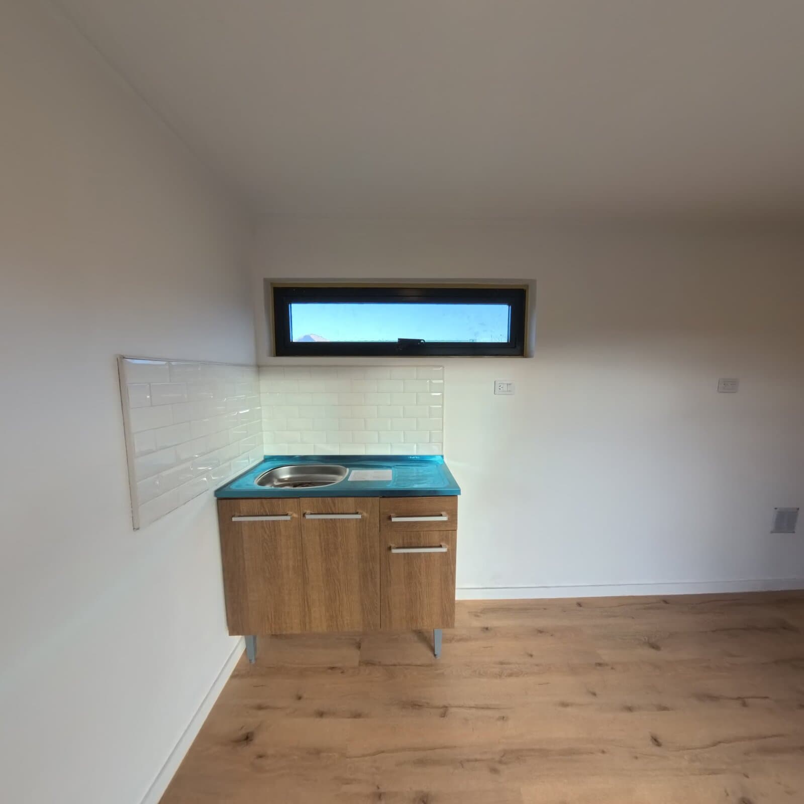 SE VENDE VIVIENDA SOBRE CONTENEDOR MARITIMO — foto 2