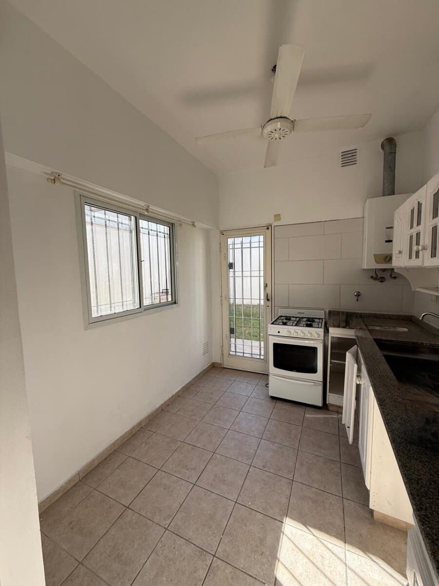 Casa en Venta 2 Dorm. Capitán Bermúdez — foto 9