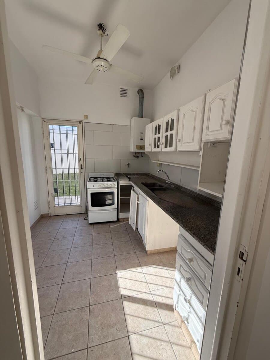 Casa en Venta 2 Dorm. Capitán Bermúdez — foto 8