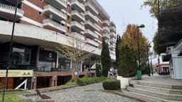 Local comercial ALQUILER ANUAL Galeria Marvento Pinamar Centro