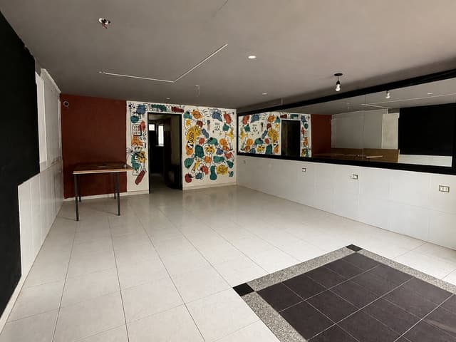 Local comercial ALQUILER ANUAL Galeria Marvento Pinamar Centro