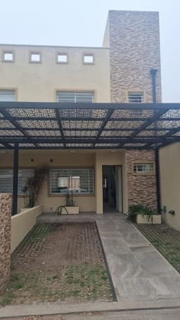 DUPLEX EN ALQUILER EN HOUSING SIN EXPENSAS &amp;quot;LOR LIRIOS&amp;quot;