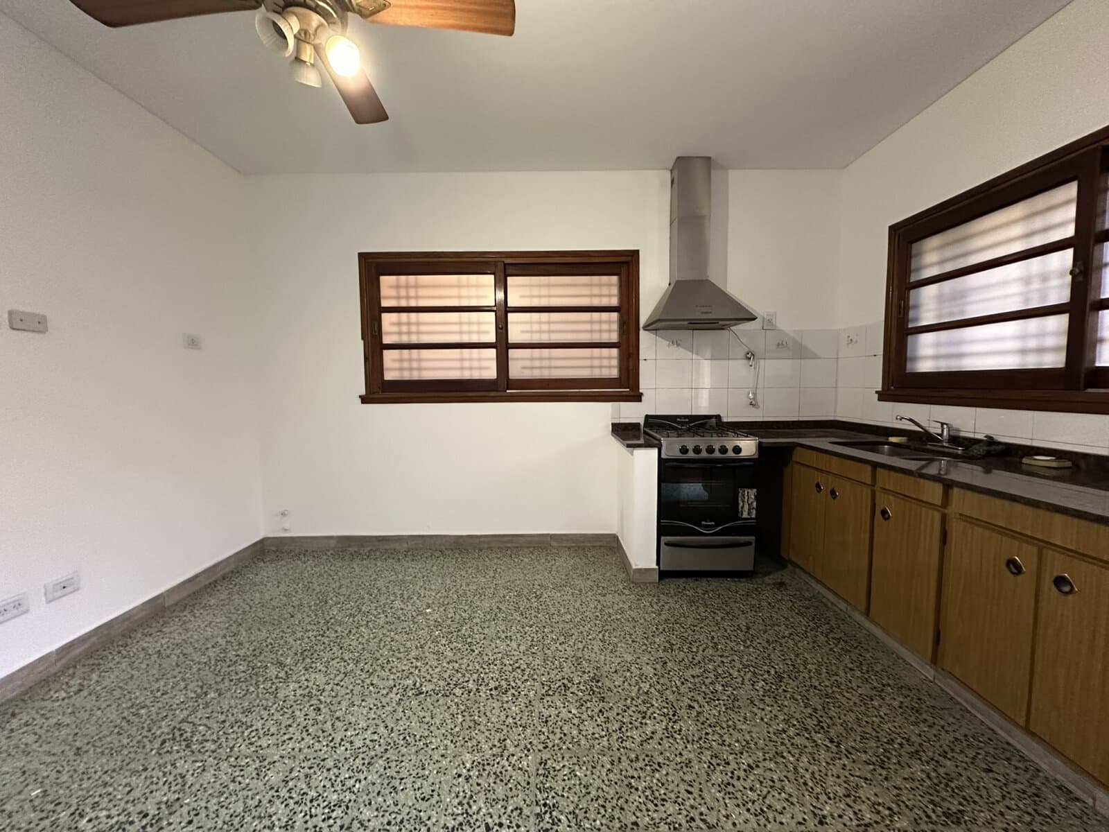 CASA DE 3 AMB. — foto 8