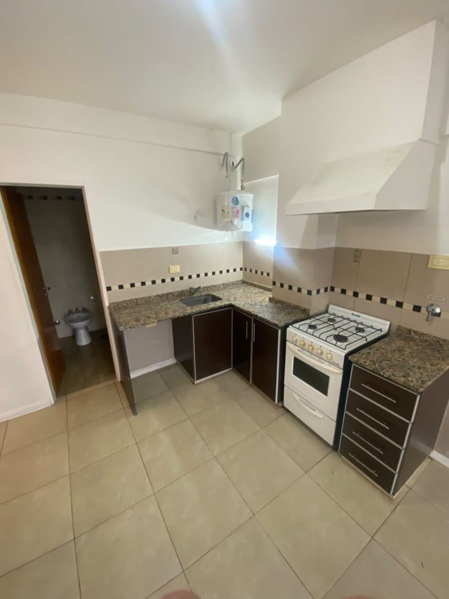 VENTA DEPARTAMENTO MONOAMBIENTE CON PILETA EN MORÓN — foto 9